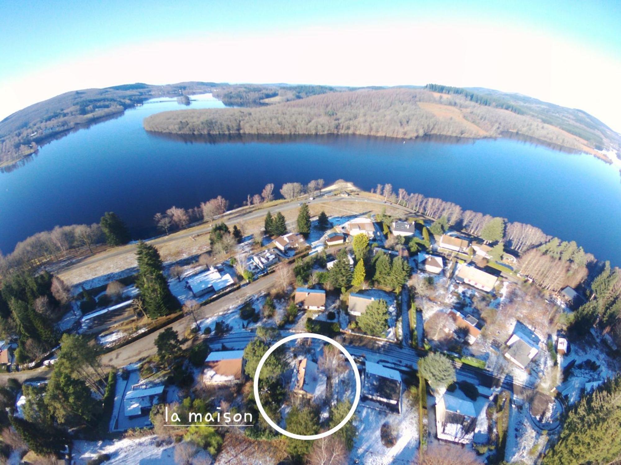 Maisonnette Lac De Vassiviere Beaumont-du-Lac المظهر الخارجي الصورة